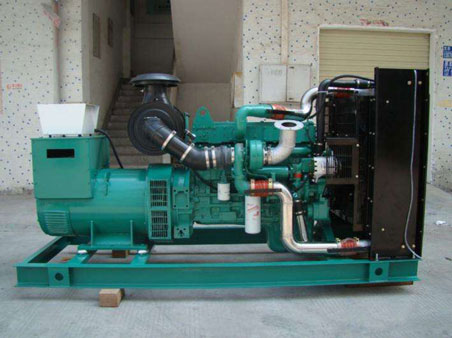 青山1100kw康明斯柴油发电机组图片 青山1100kw康明斯柴油发电机组图片